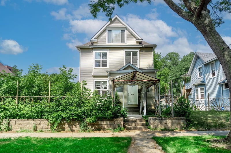 2125 Aldrich Ave N, Minneapolis, MN 55411