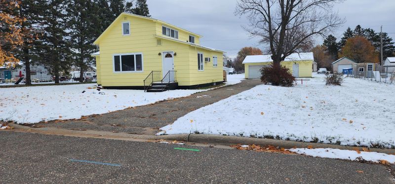 416 Mckinley St SW, Staples, MN 56479