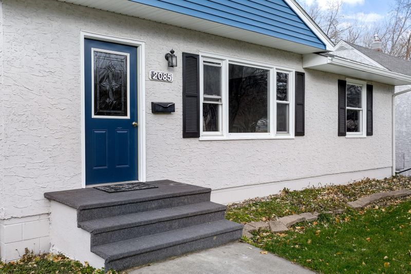 2085 Margaret St, Saint Paul, MN 55119
