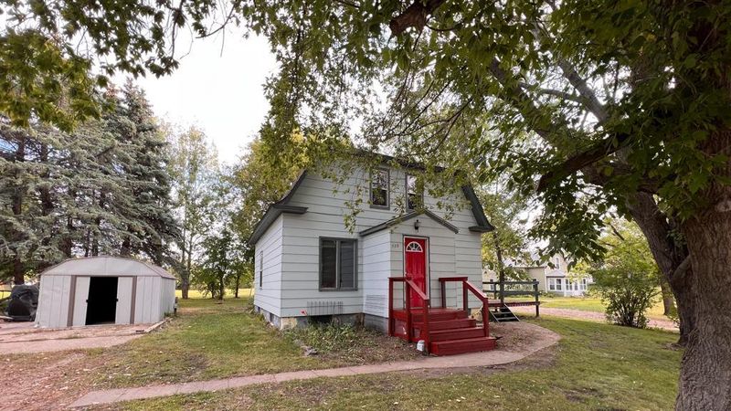 329 Fairgrounds Rd, Alexandria, MN 56308