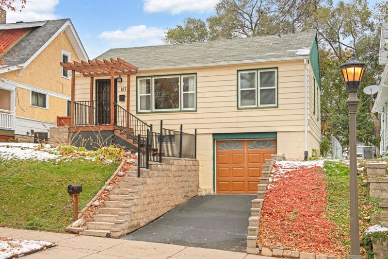 187 Sidney St W, Saint Paul, MN 55107
