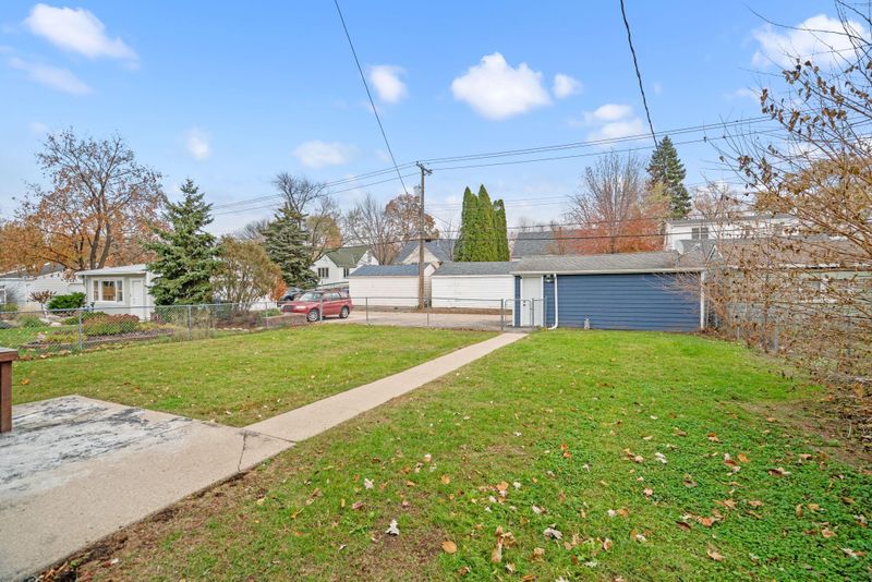 5913 Penn Ave S, Minneapolis, MN 55419