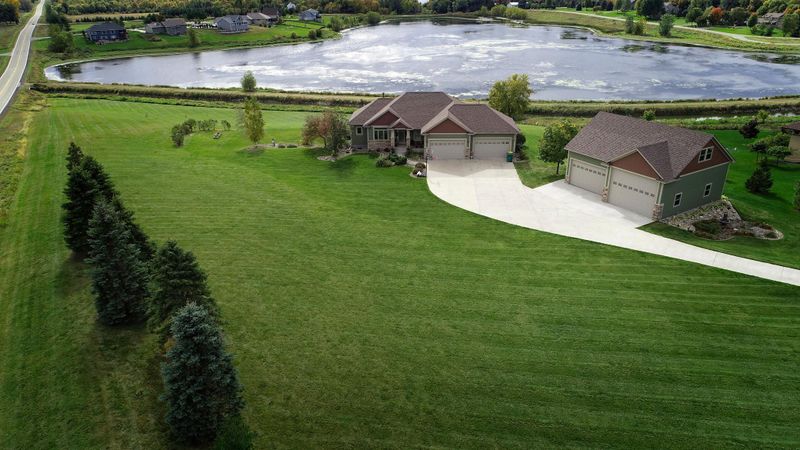 11545 Circle Ridge Ct, Faribault, MN 55021
