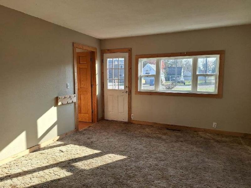 204 W Dunton St, Battle Lake, MN 56515