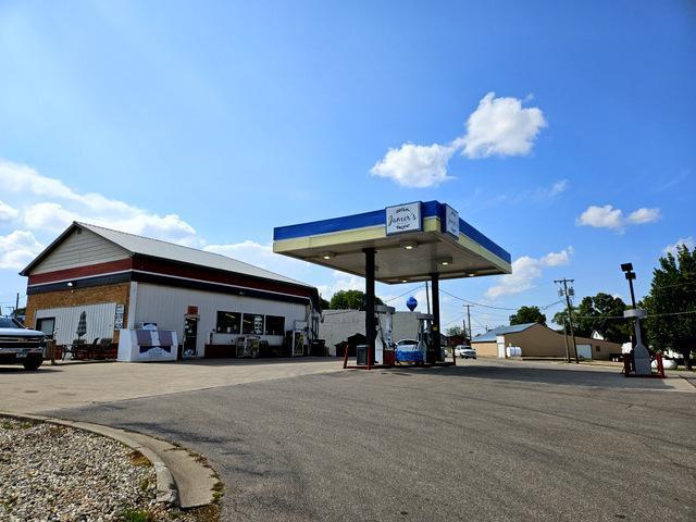 119 Main St, Clinton, MN 56225