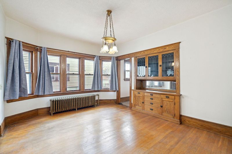 1556 Van Buren Ave, Saint Paul, MN 55104