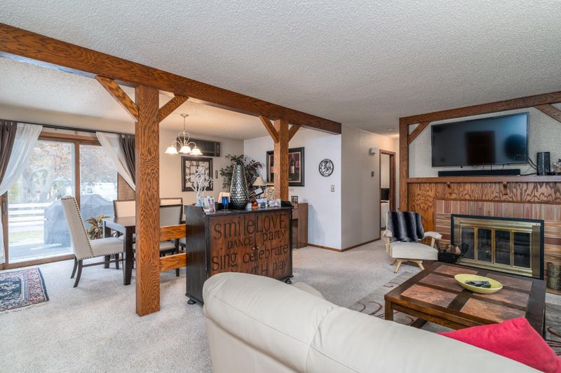1406 Stephens Dr, Crookston, MN 56716