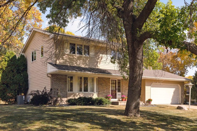 5600 Valley Ln, Edina, MN 55439