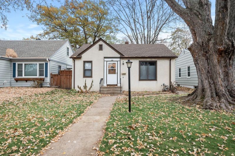 1604 Alameda St, Saint Paul, MN 55117