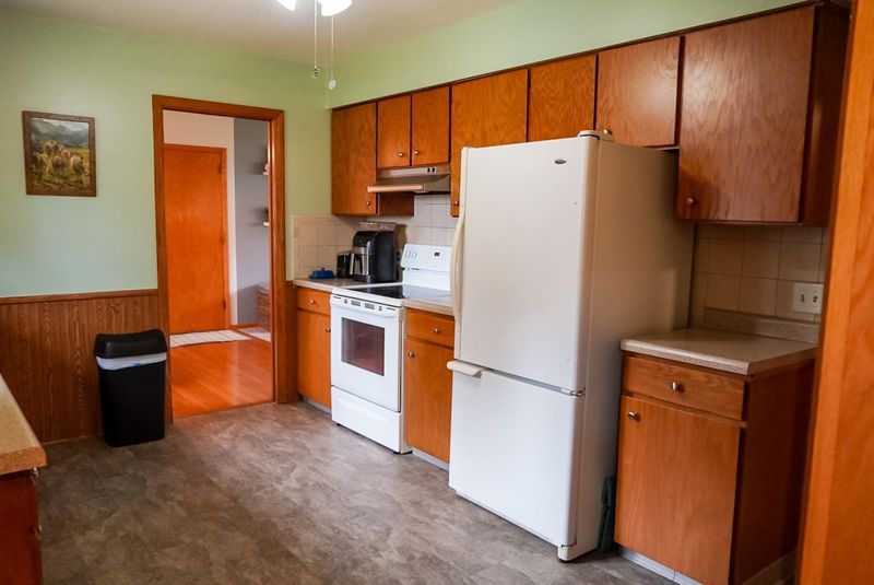 1602 N Oak St, Lake City, MN 55041