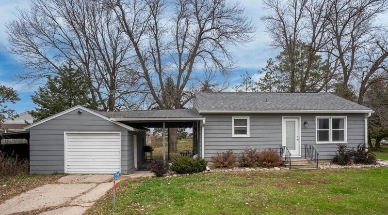 37544 County Road 15, Saint Peter, MN 56082