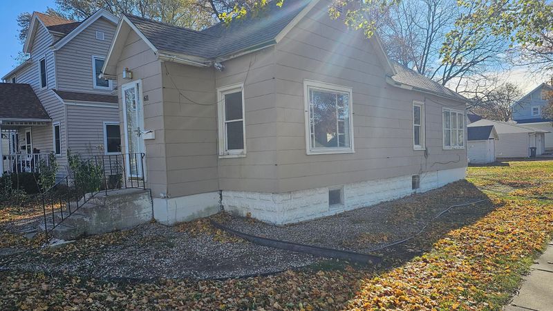 611 11th Ave NW, Austin, MN 55912
