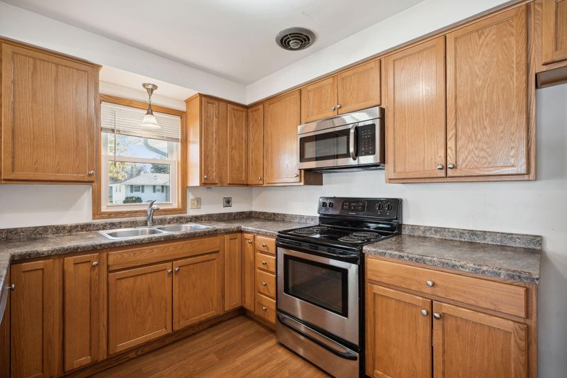 2415 16th Ave NW, Rochester, MN 55901