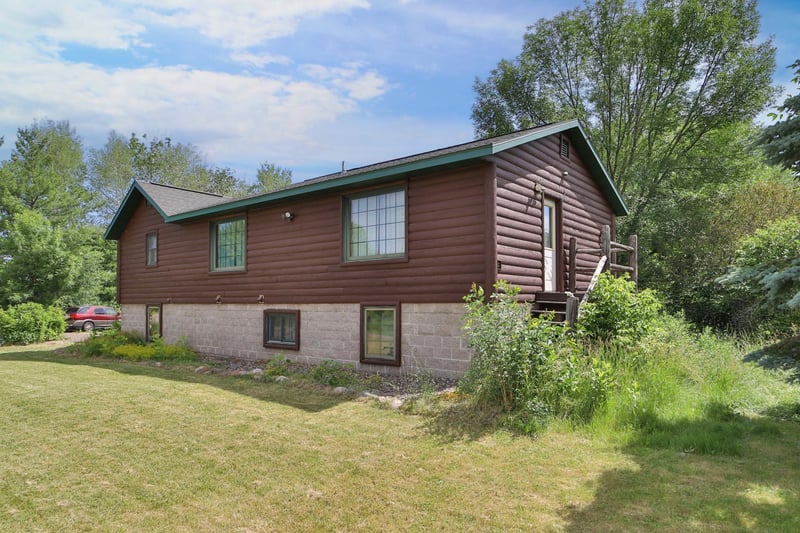200 S Main St, Wahkon, MN 56386