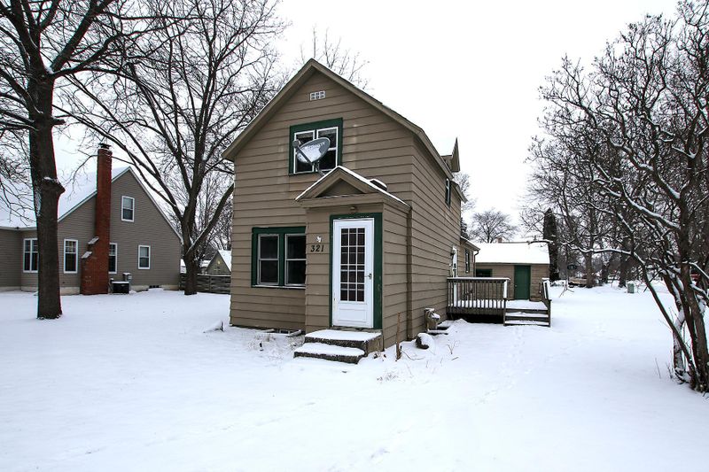 321 E Pacific St, Litchfield, MN 55355