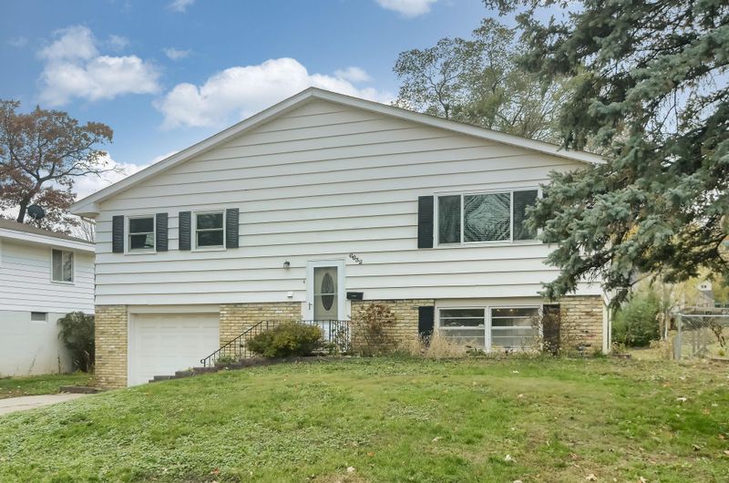 6632 Girard Ave S, Richfield, MN 55423