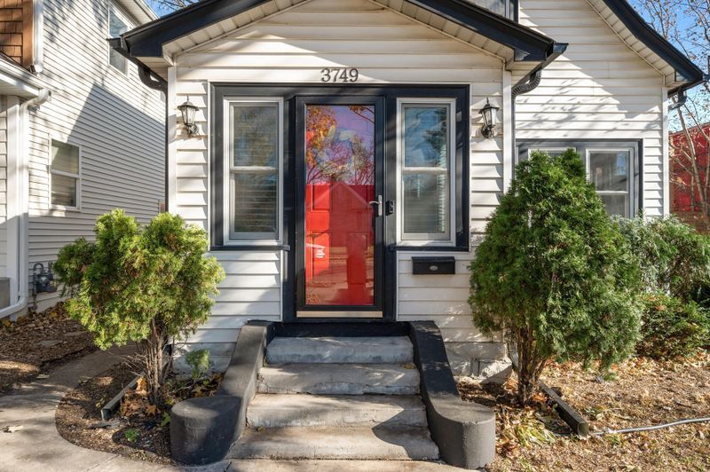 3749 28th Ave S, Minneapolis, MN 55406