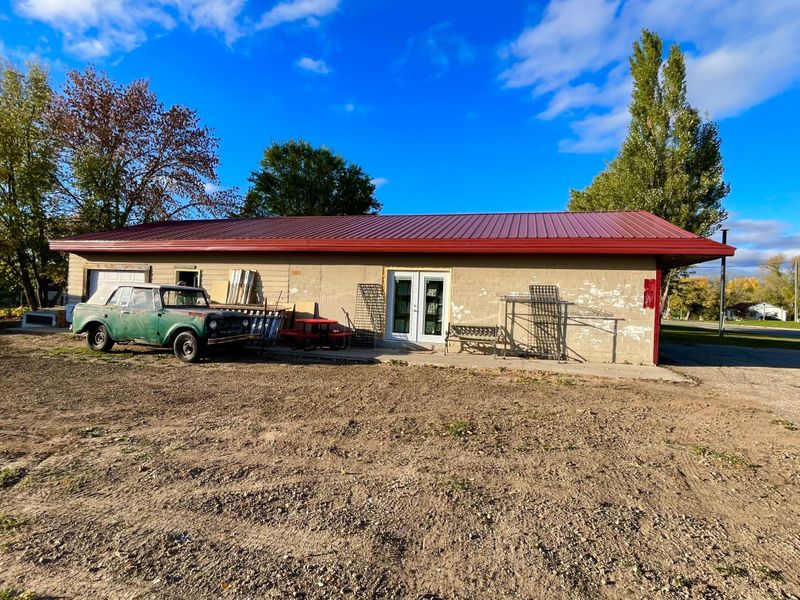 414 N Broadway, Pelican Rapids, MN 56572