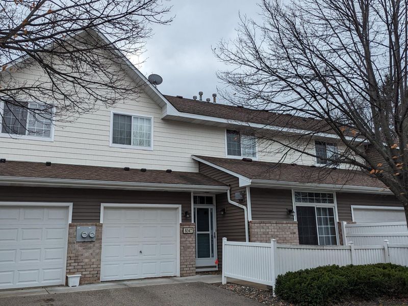 8347 Kimball Dr, Eden Prairie, MN 55347