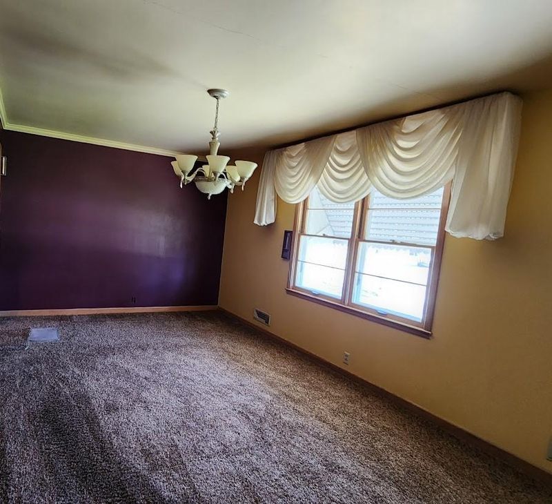 1650 4th Ave, Windom, MN 56101