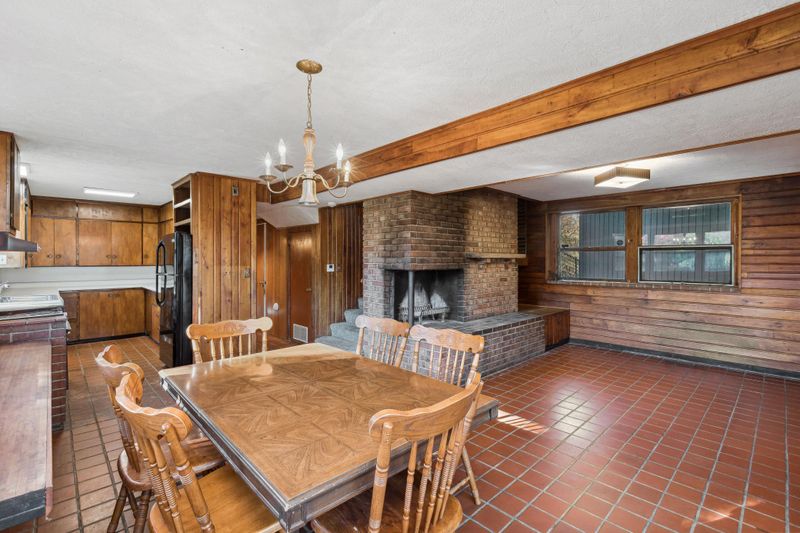 1620 Waterloo Ave N, South Saint Paul, MN 55075