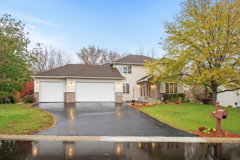 9040 Glacier Rd, Saint Bonifacius, MN 55375