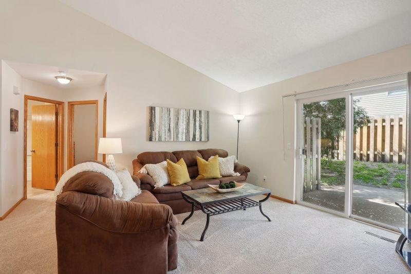 4174 Cates St SE, Prior Lake, MN 55372