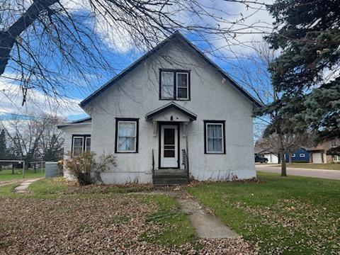 370 6th St NW, Buffalo Lake, MN 55314