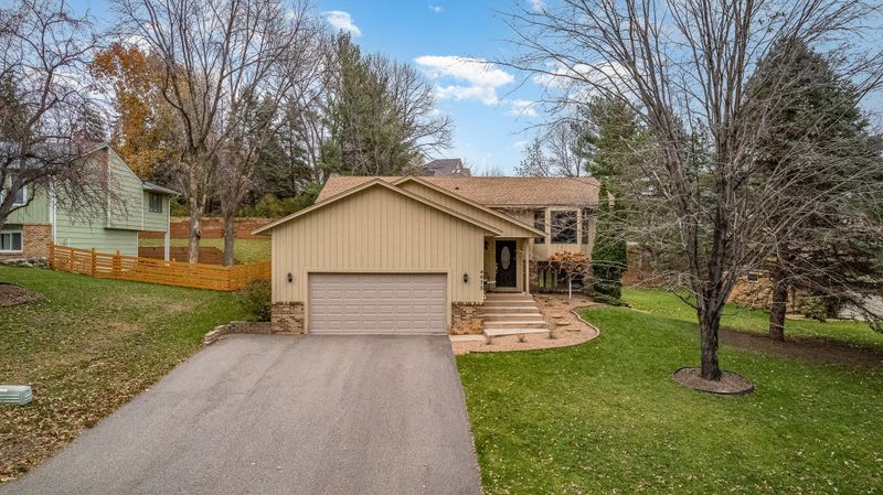 4872 Richard Ln, Eagan, MN 55122