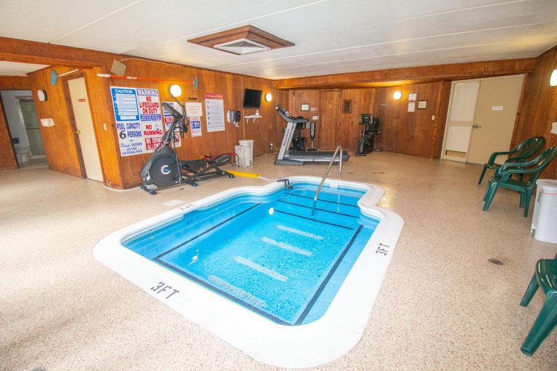 135 Viking Dr E #124, Little Canada, MN 55117