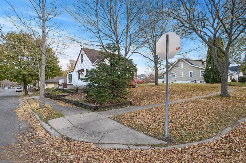 1168 Virginia St, Saint Paul, MN 55117