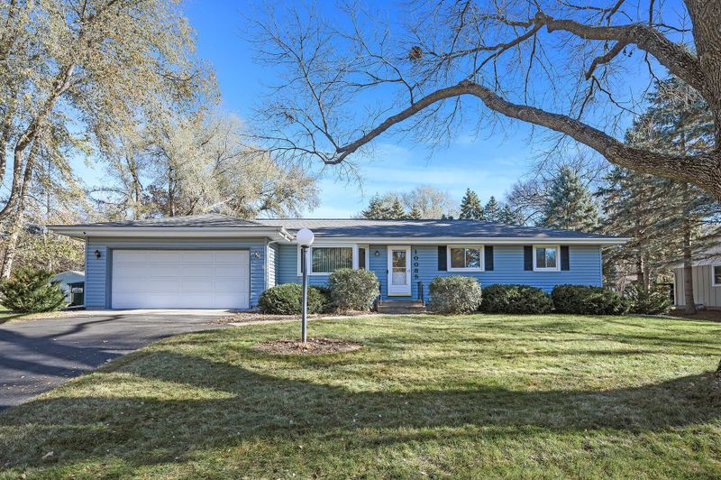10085 Upton Rd, Bloomington, MN 55431