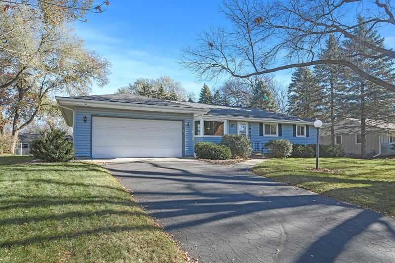 10085 Upton Rd, Bloomington, MN 55431