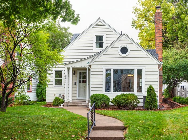 2211 Scheffer Ave, Saint Paul, MN 55116