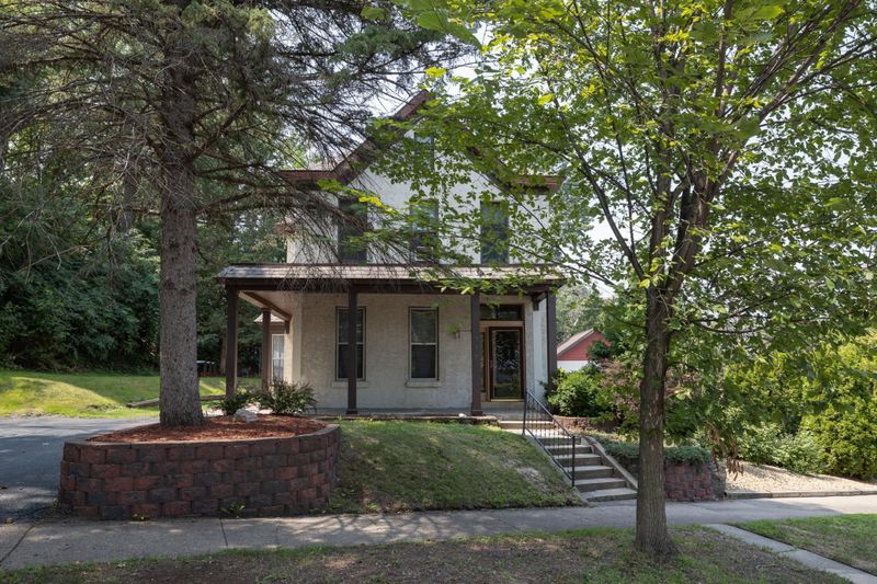 799 Oakdale Ave, Saint Paul, MN 55107