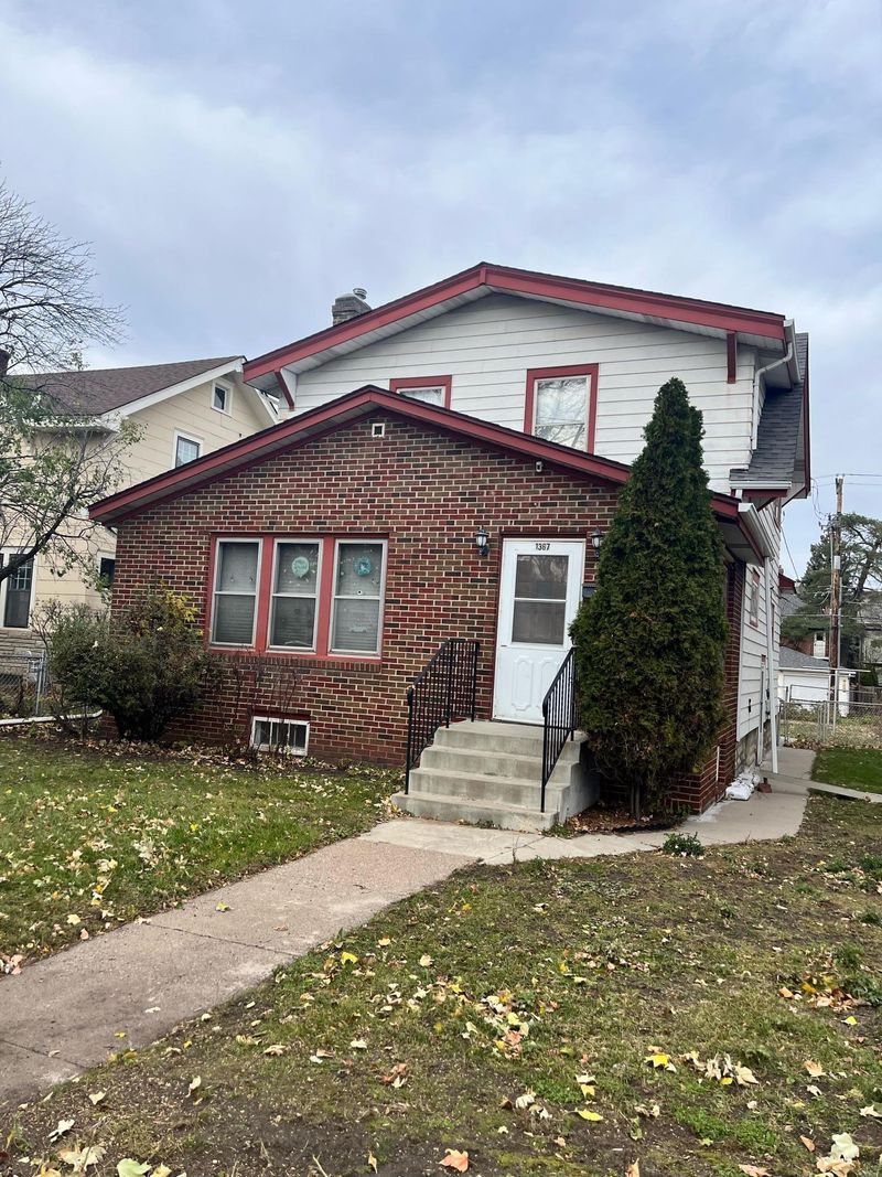 1367 Grand Ave, Saint Paul, MN 55105