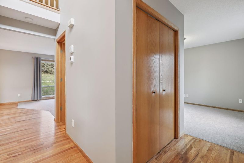 14839 Hillside Trl, Savage, MN 55378