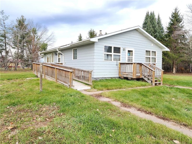 1014 N Lincoln Ave, Exeland, WI 54835