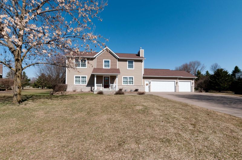305 Carrie Cir, Rice Lake, WI 54868
