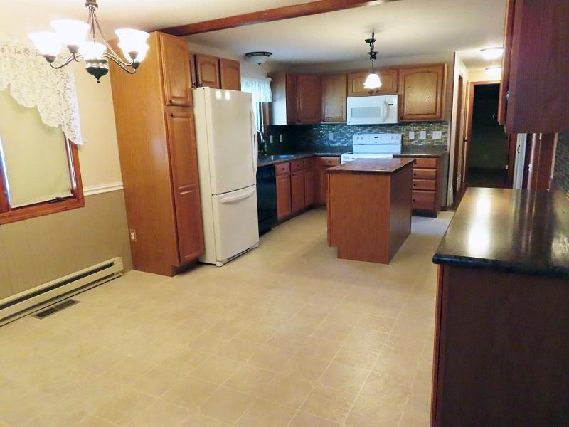 316 Oriole Ave N, Thief River Falls, MN 56701