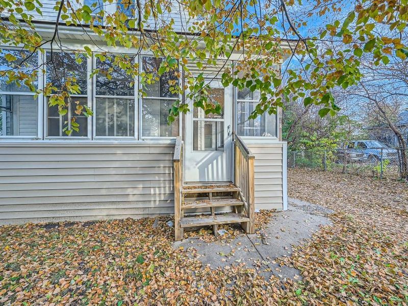 612 Virginia St, Saint Paul, MN 55103