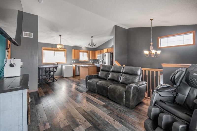 123 Garner Cir, Montrose, MN 55363