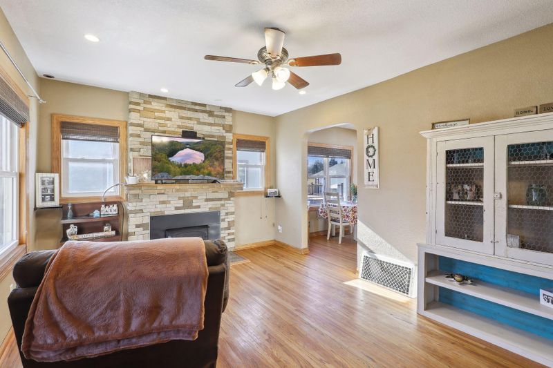 1016 S Elm Ave, Owatonna, MN 55060