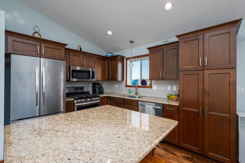 4842 Bishop Ln NW, Rochester, MN 55901