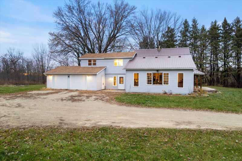 N8439 650th St, River Falls, WI 54022