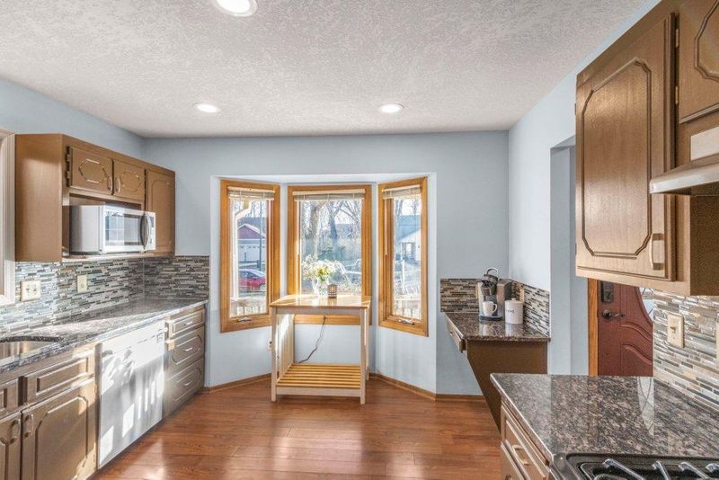 1208 86th Ave N, Brooklyn Park, MN 55444