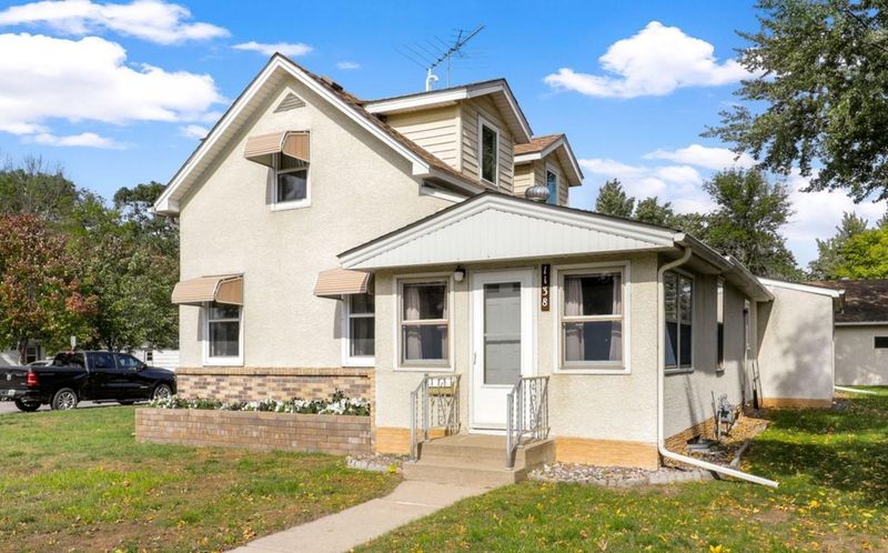 1138 4th St NW, Elk River, MN 55330