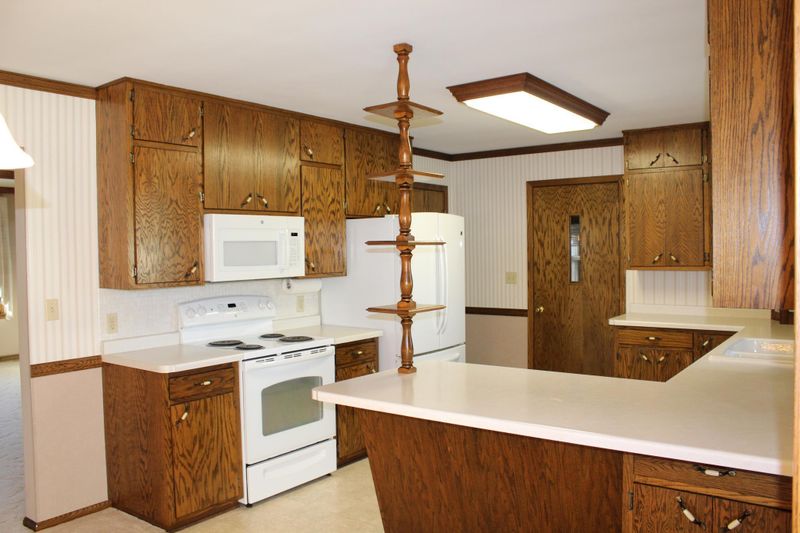 655 Hudson St, Paynesville, MN 56362