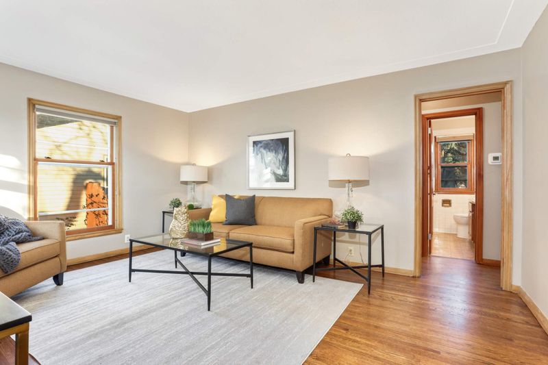 4040 Welcome Ave N, Robbinsdale, MN 55422