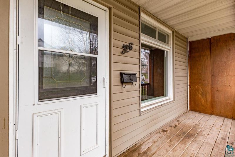 326 E 8th St, Duluth, MN 55805